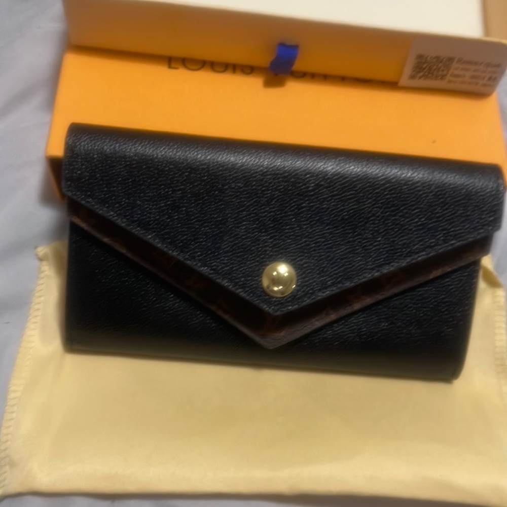 Leather wallet